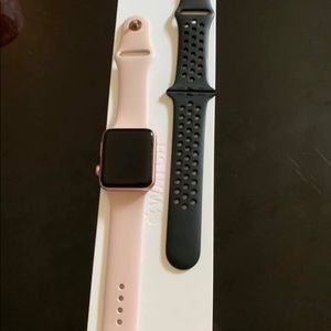 ‼️SOLD‼️Apple Watch Rose Gold Series 2